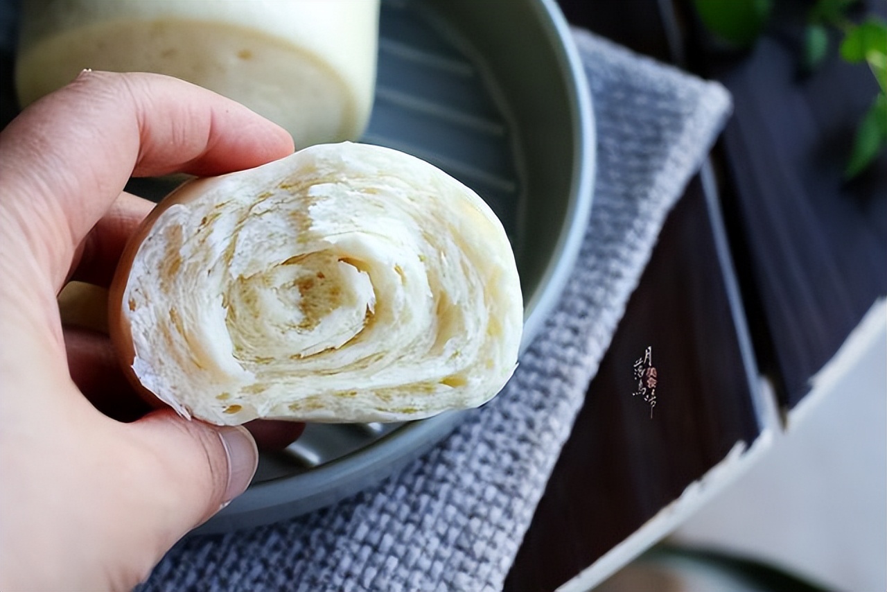 饅頭怎么做才好吃？跟我做，一圈圈撕著吃，比面包還香