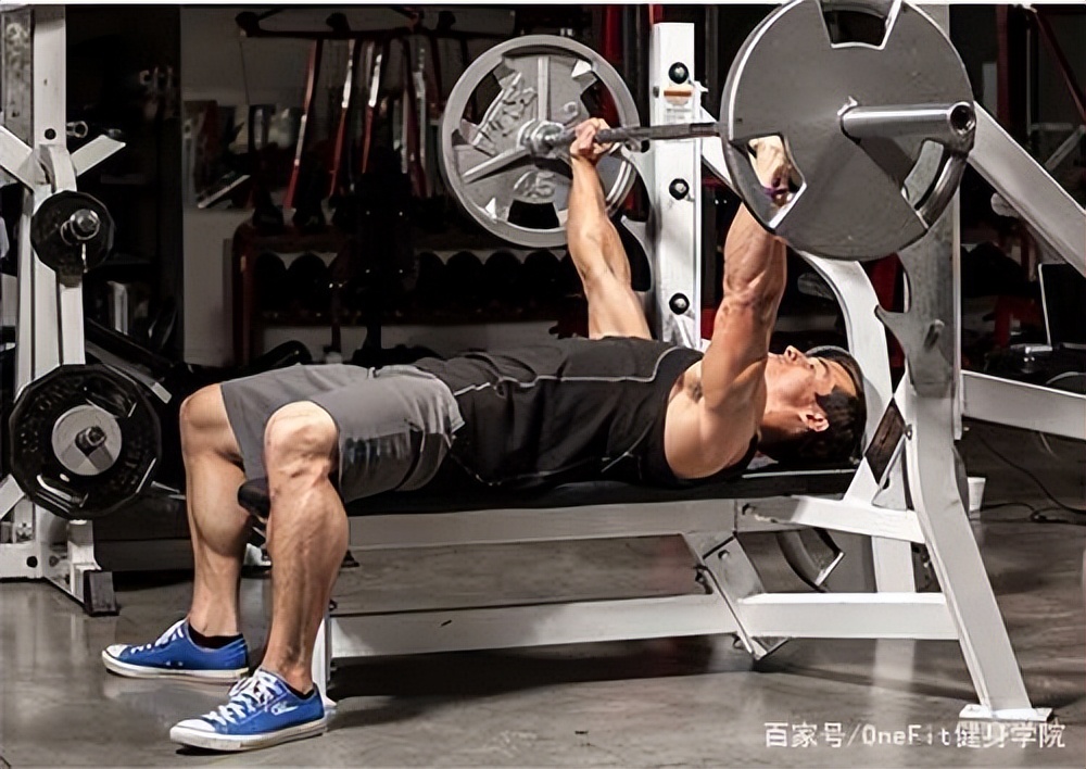 平板臥推怎么做？平板臥推標(biāo)準(zhǔn)動作要領(lǐng)！