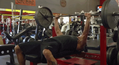 新手健身入門 如何做一個(gè)標(biāo)準(zhǔn)的平板臥推