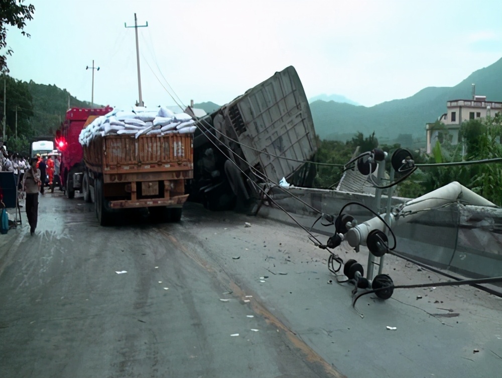 發(fā)生交通事故后該如何處理？發(fā)生交通事故后的處理流程！