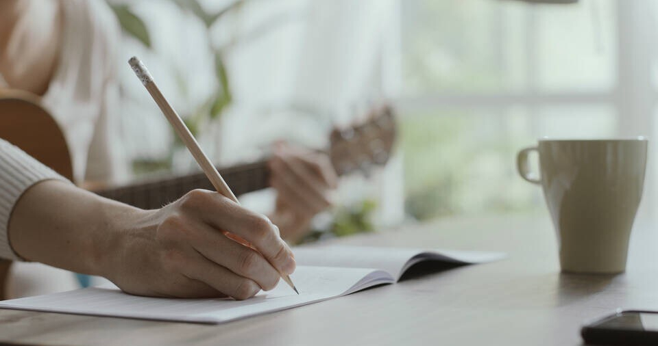 新手如何寫出爆款文章？怎樣寫出爆款文章？