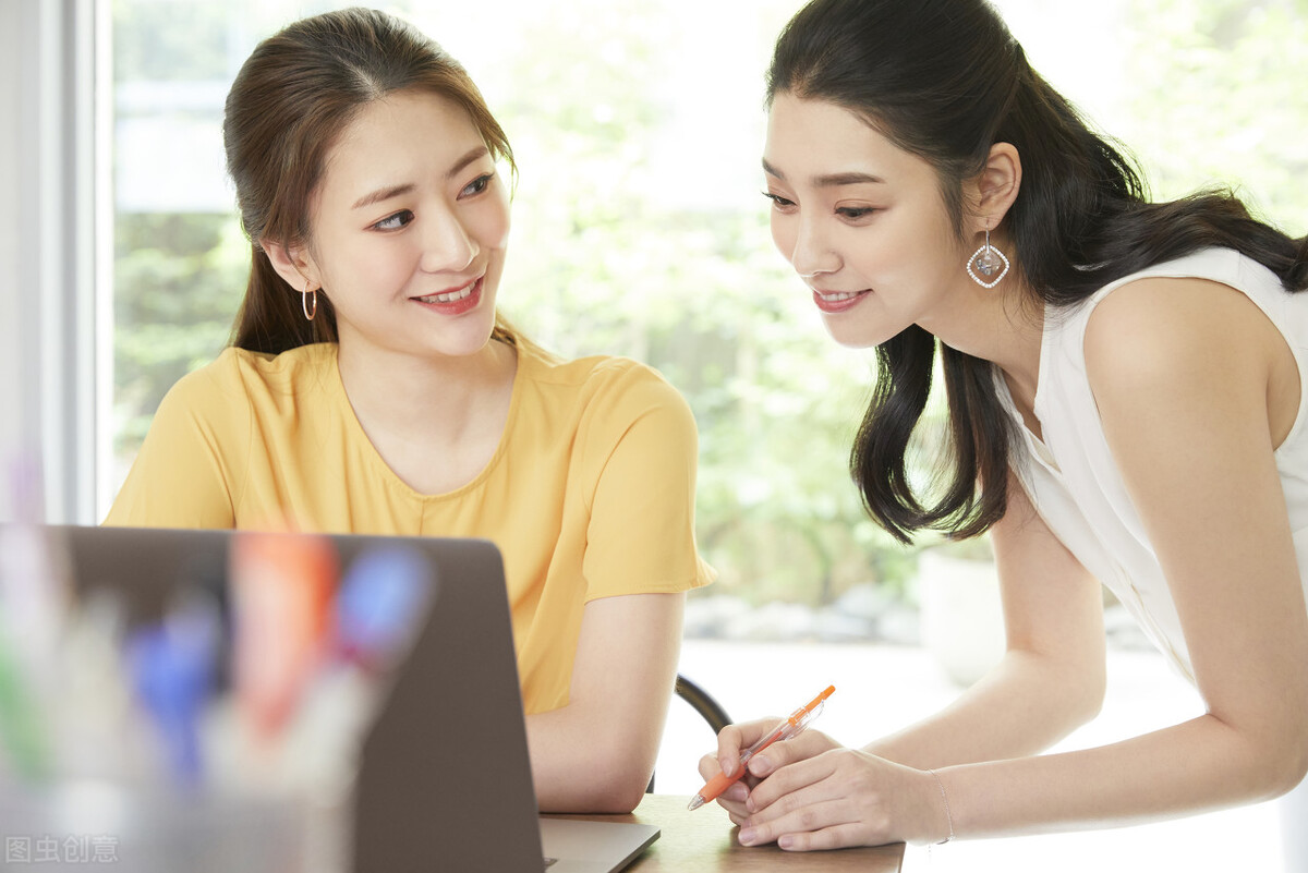 如何做一個(gè)合格的職場新人，初入職場，生存不易