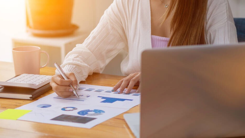 自媒體人如何利用熱點(diǎn)進(jìn)行創(chuàng)作？這三個(gè)技巧你學(xué)會(huì)了么？