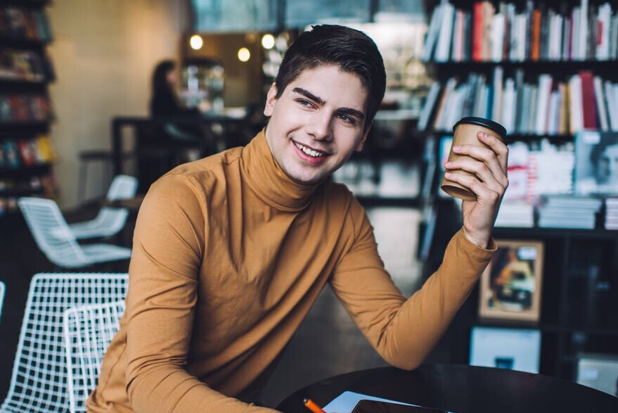 自媒體應(yīng)該怎么寫作，有什么快速創(chuàng)作的技巧？