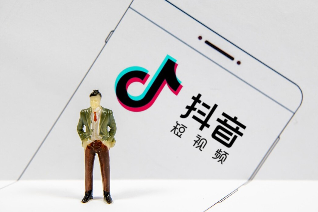 抖音作品怎么關(guān)聯(lián)上熱點(diǎn)話題？抖音作品如何關(guān)聯(lián)熱點(diǎn)？