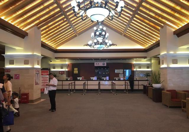 個(gè)人汗蒸房要穿衣服嗎（汗蒸房有衣服穿嗎）