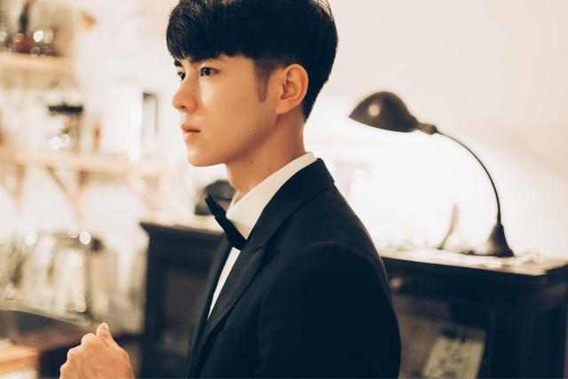 沒(méi)吃飽人家還想要嘛（唉我怎么沒(méi)吃飽呢）