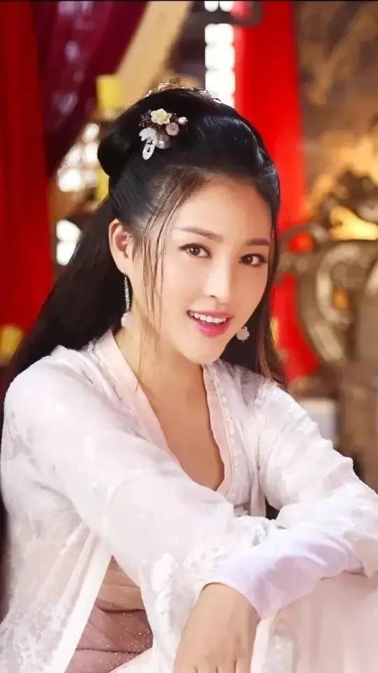 天姿芳內(nèi)衣加盟費（天姿芳文胸）