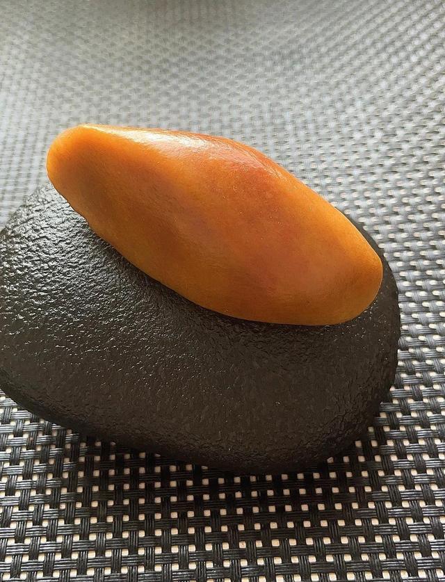新疆金絲玉的各類品種品相，來看看當(dāng)?shù)匦∈r(nóng)的好石分享